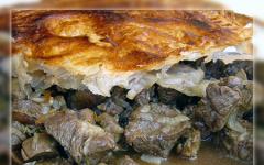 English kidney and beef pie