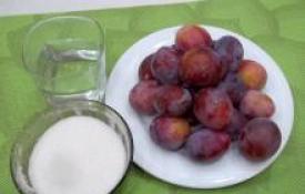 Plum confiture: a healthy preparation for the winter!