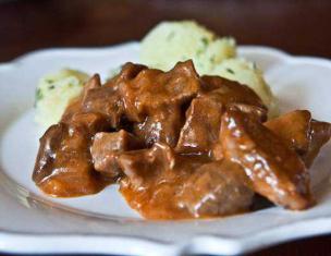 Beef goulash Meat dishes goulash or gravy